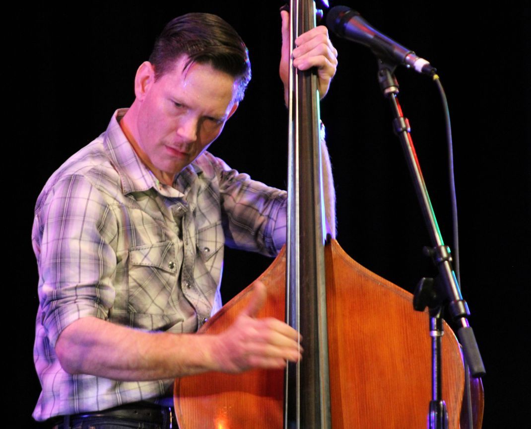Hot Club of Cowtown: Erwin